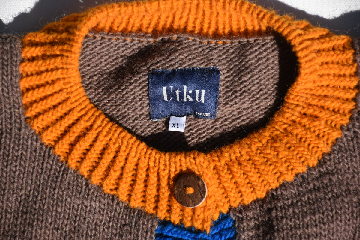 Cropped Knitwear