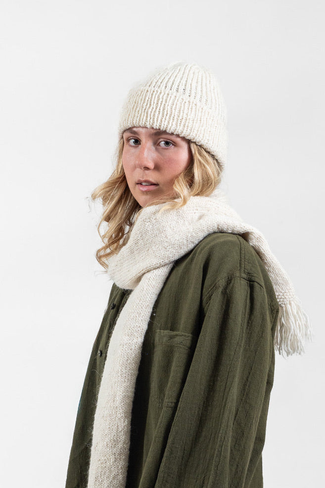 Utku Alpaca Wool Toque in Natural white — hand knitted in Ecuador