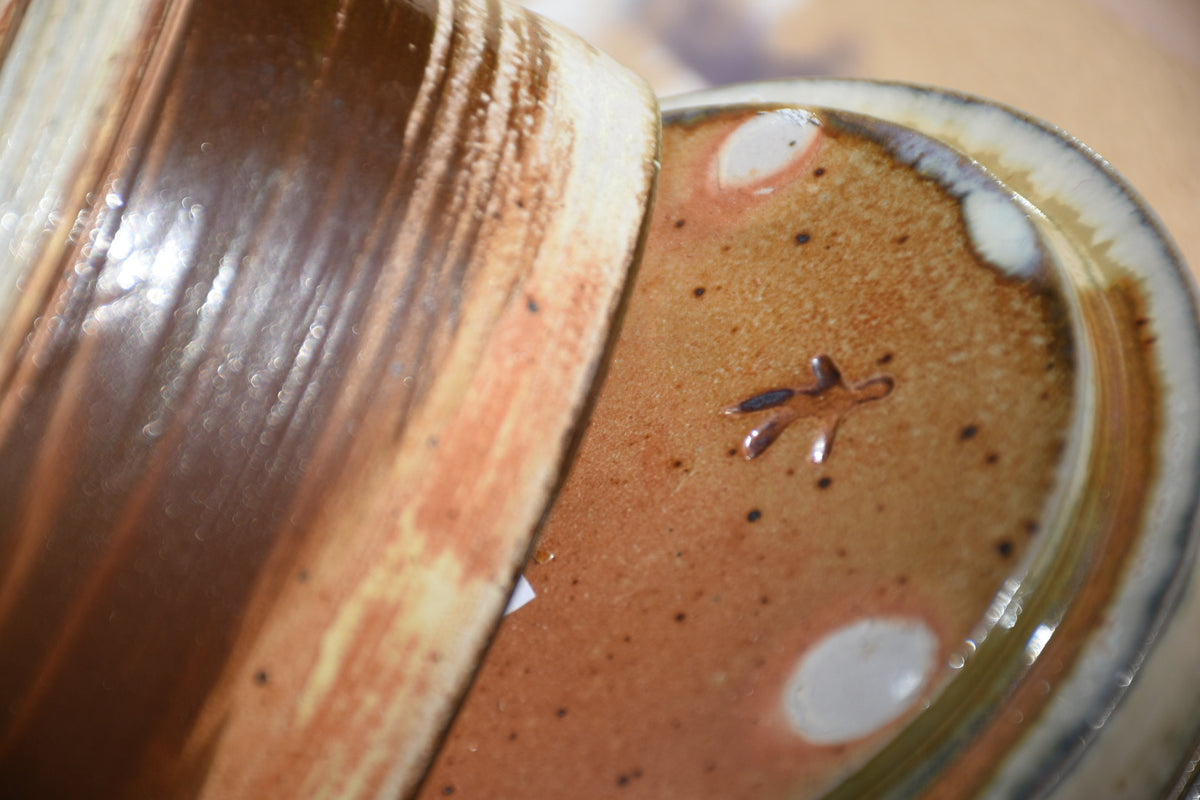 UTKU Lodo Bowl, soda-fired stoneware by Allys