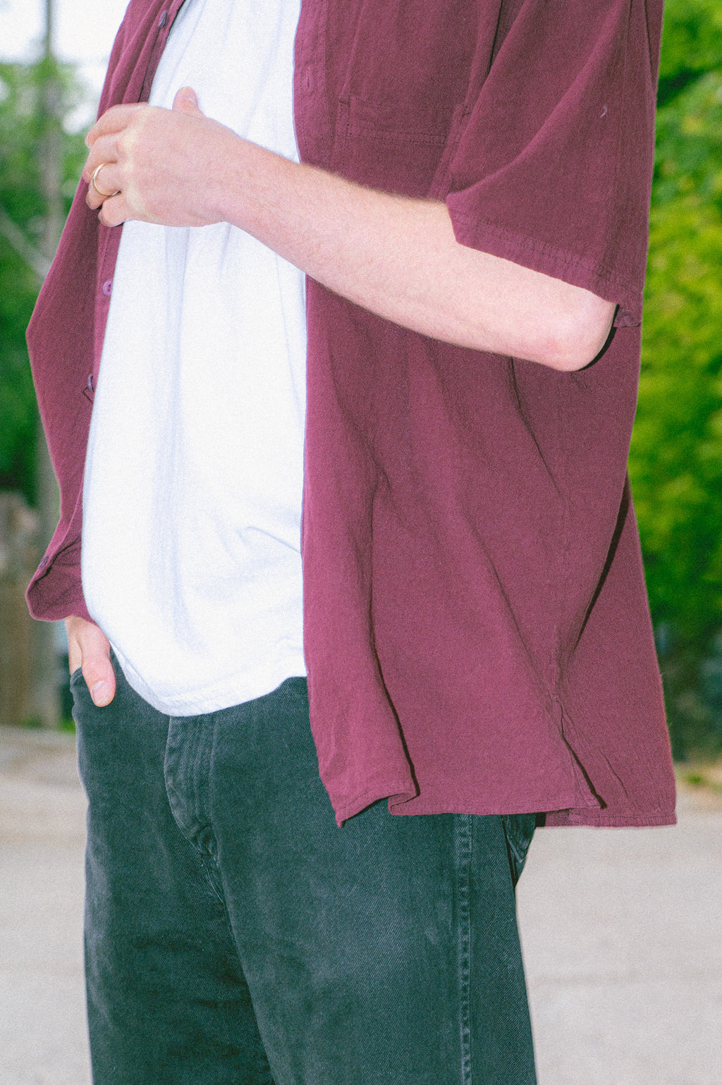 Model wearing Utku Short Sleeve Crinkle Cotton Shirt in Dusky Madder Violet