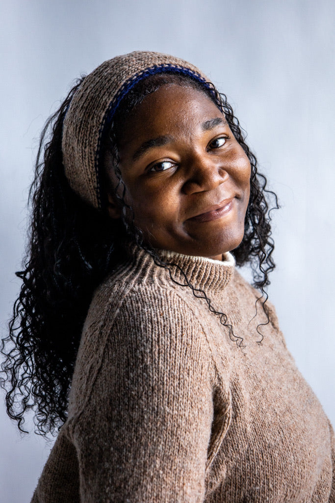 Utku Knit Headband in Tobacco Brown — stitch detail