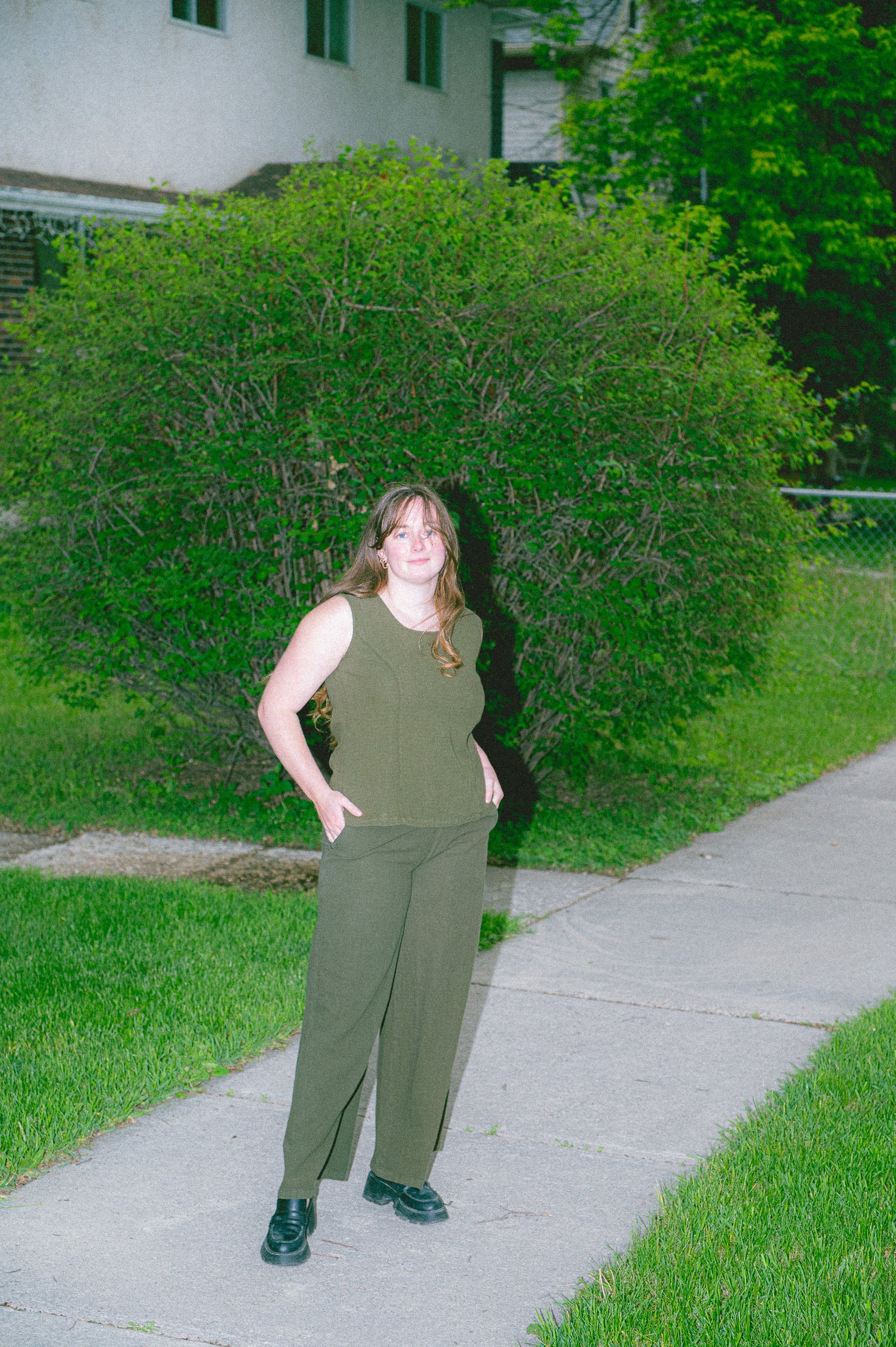 Utku Wide Leg Crinkle Cotton Pants in Olive green