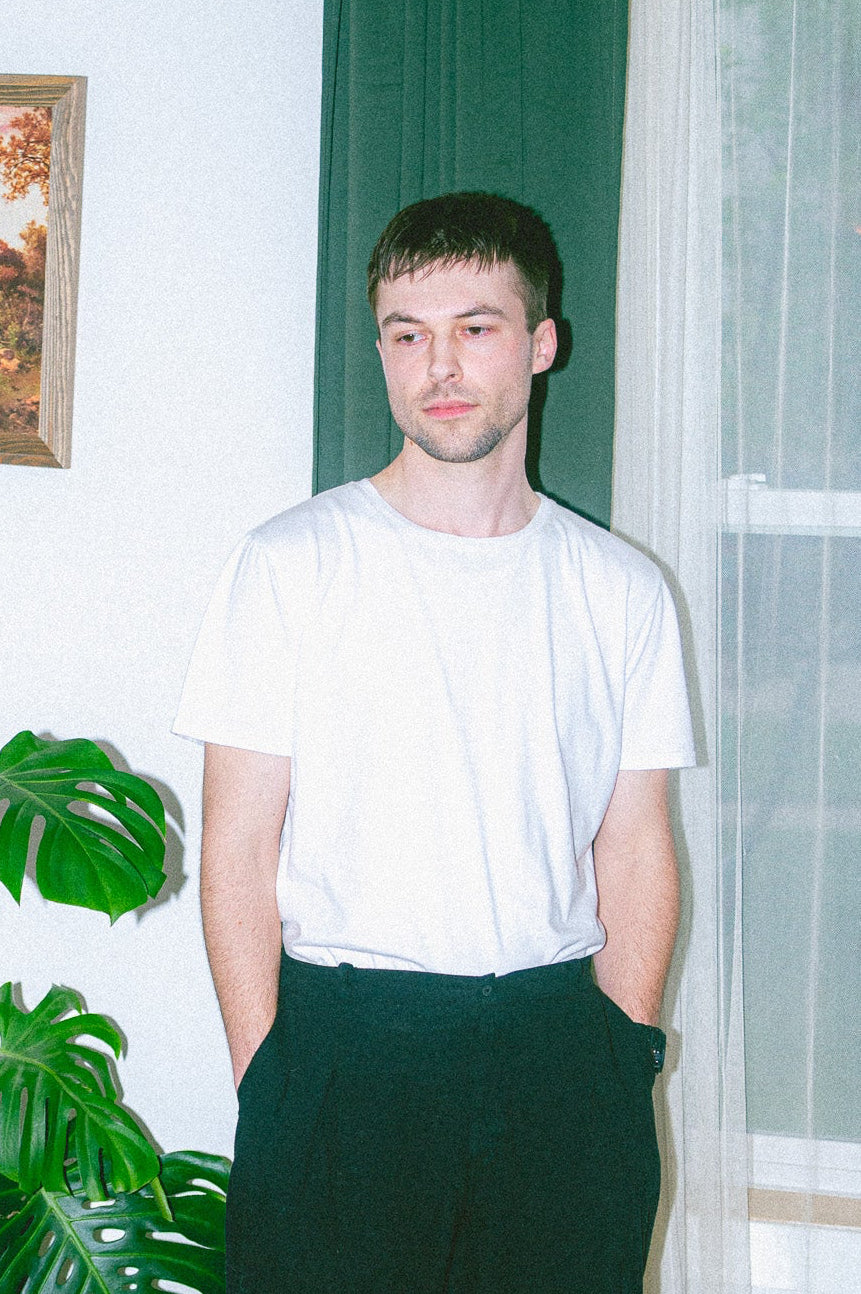 Utku Classic Tee in White — organic cotton
