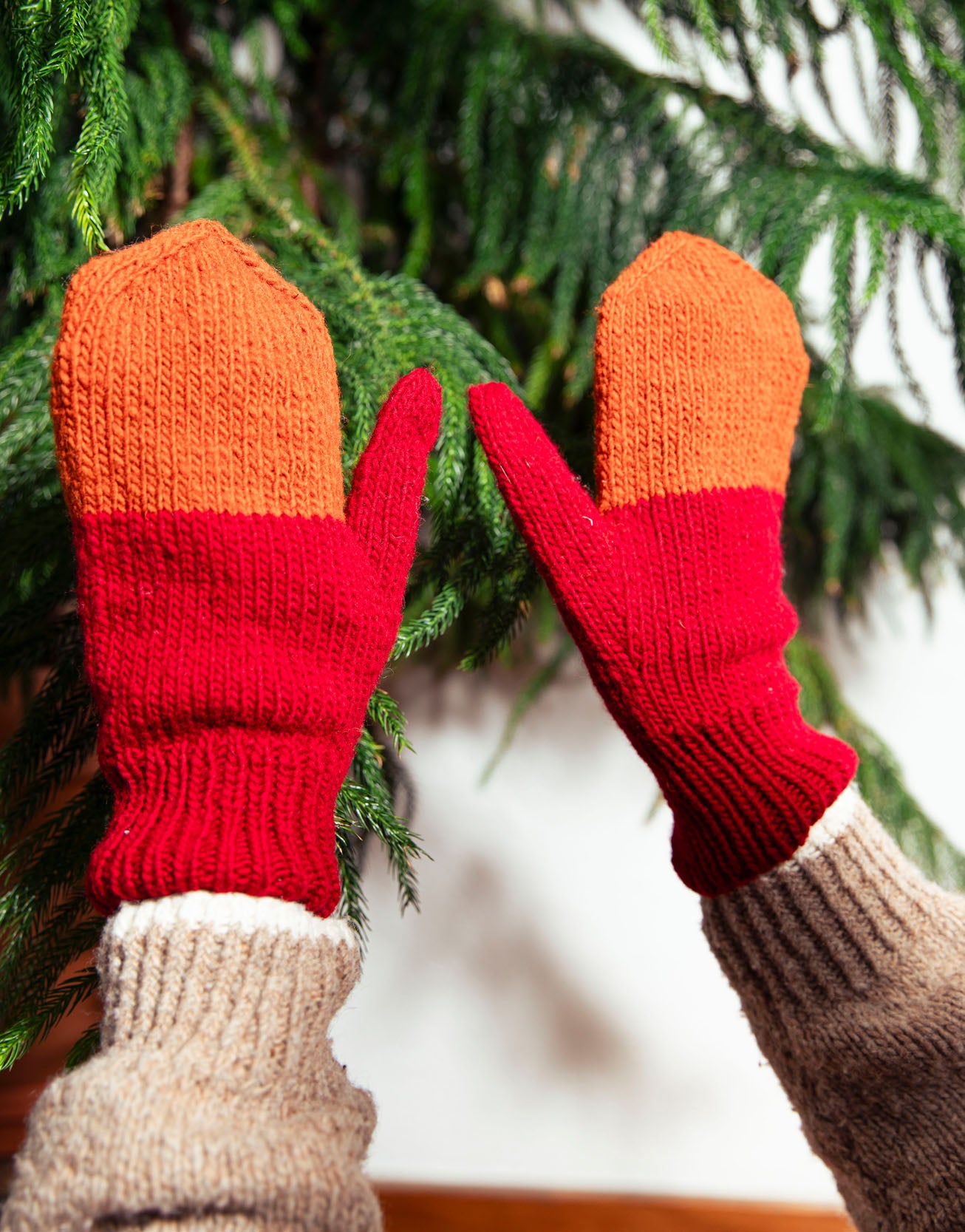 100% Wool Hand Knitted Mittens - Artisan Winter Accessories