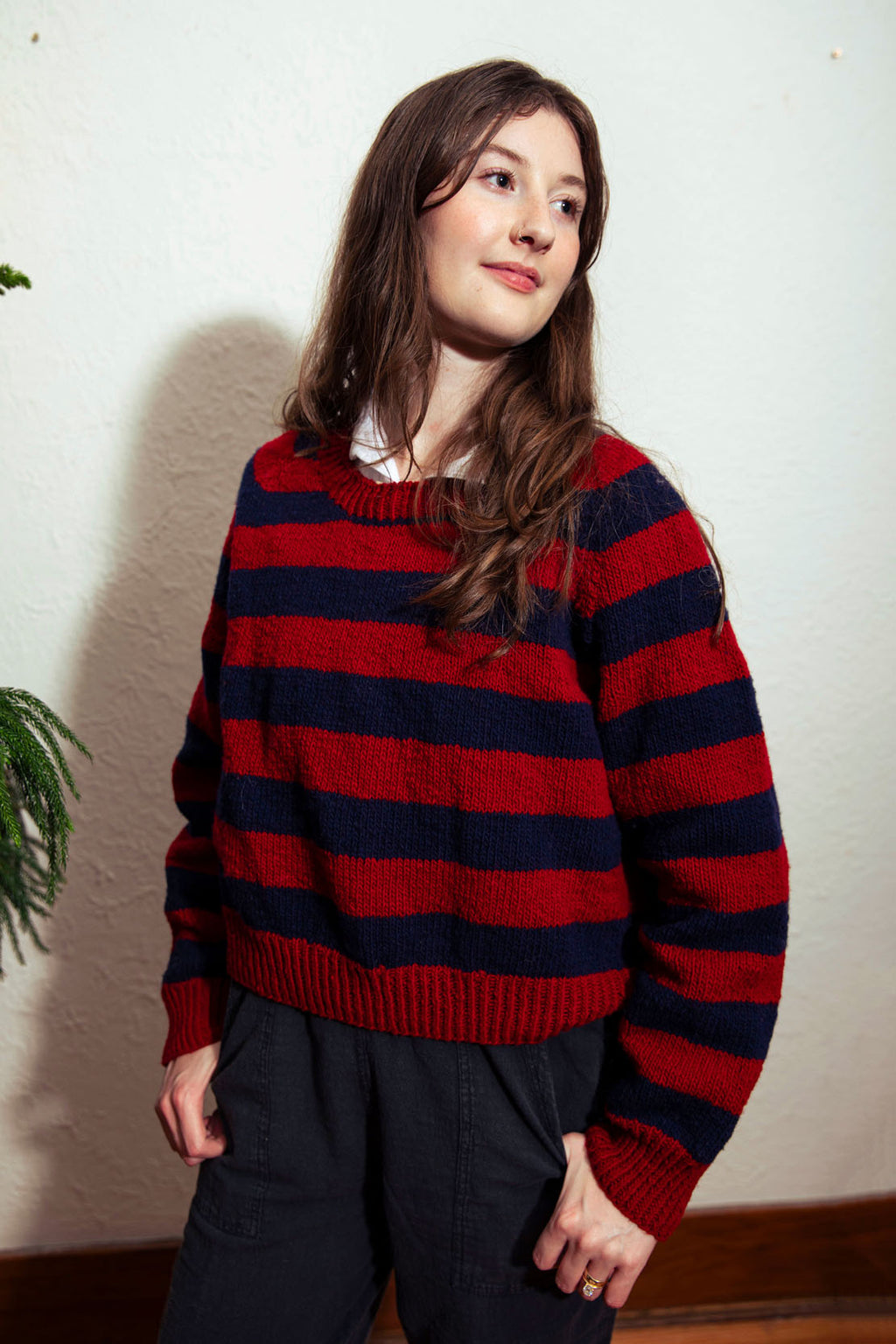 100% Wool Hand Knitted Pullover - Artisan Cropped Sweater